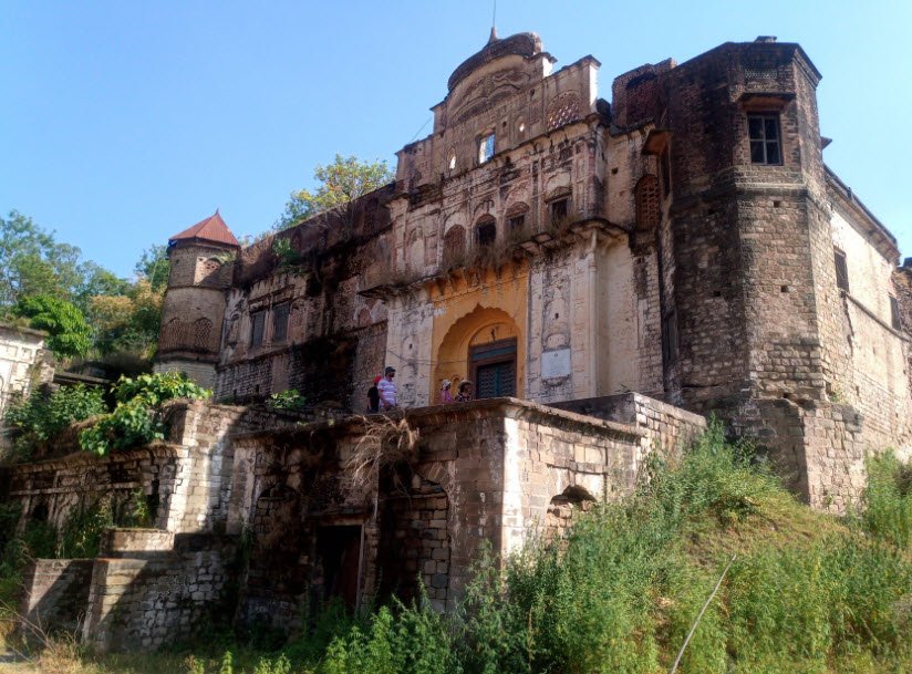 Mahlog Fort, Solan, Himachal Pradesh - Vushii.com Mahlog Fort, Solan, Himachal Pradesh - Vushii.com